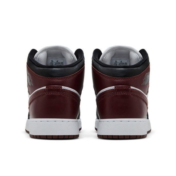 Brand New Air Jordan 1 Mid SE 'Dark Pony' Women's 7.5 Youth's 6 Sku HF3193 102 - Picture 4 of 9